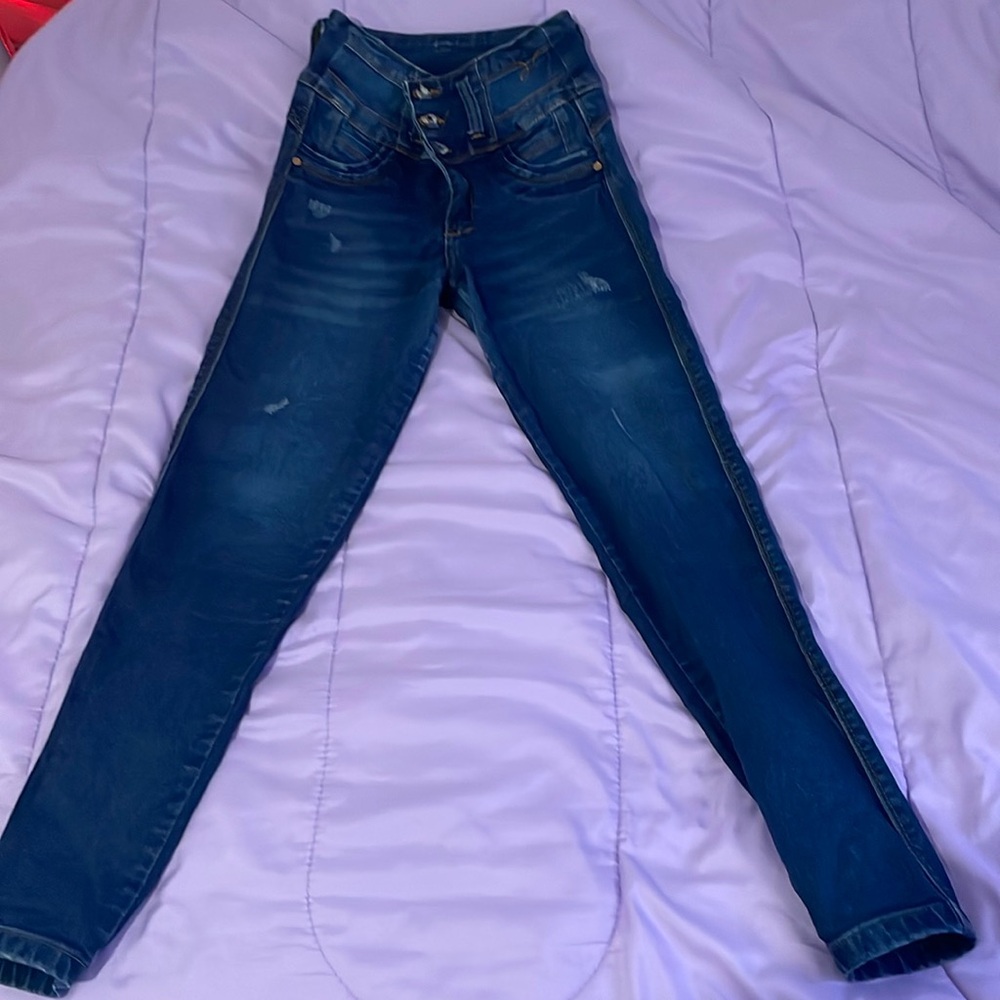 Colombian pants, make your butt look nice and shaped!